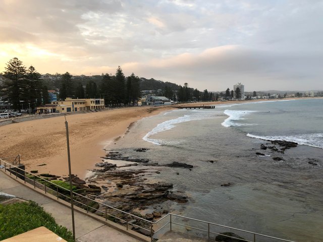 https://d1vof77qrk4l5q.cloudfront.net/img/pg-live-pt-collaroy-beach-3skjdhus-1547369472593.jpg