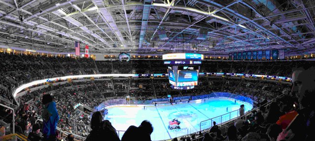 https://d1vof77qrk4l5q.cloudfront.net/img/vlemon-last-days-in-sanfancisco-hockey-game-nk1nsius-1547058280930.jpg