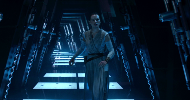 'The Force Awakens' Editor Reveals What Was Cut From Rey's ...