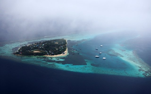 maldives underwater