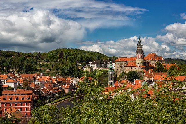 Krumlov clouds