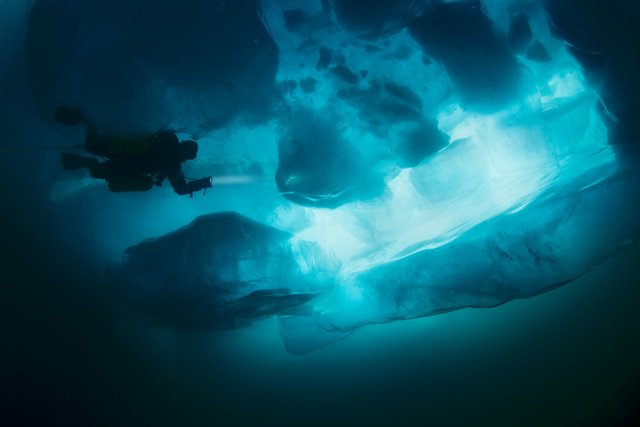 Ice diving