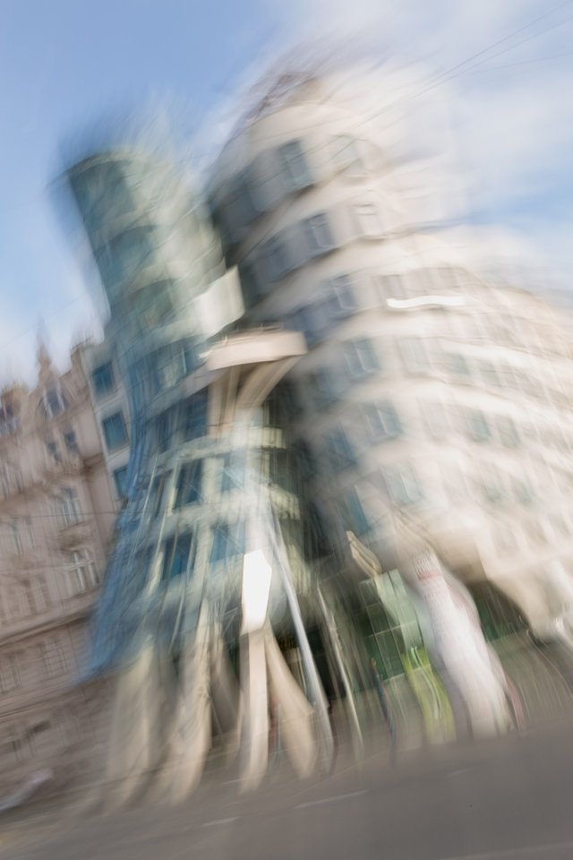 Dancing house