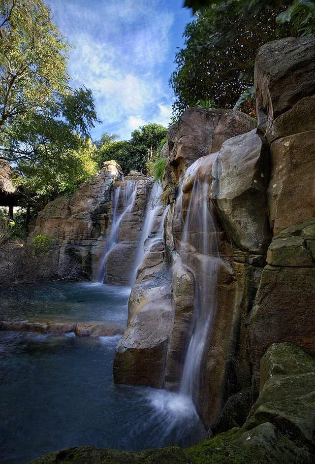 Por Aveturo Waterfalls