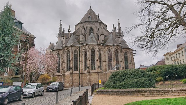 Collégiale Sainte-Waudru