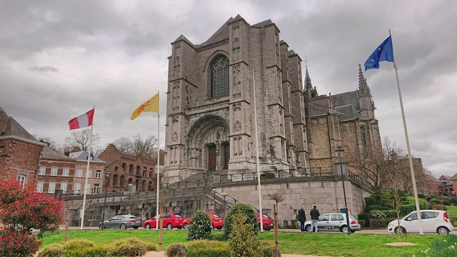 Collégiale Sainte-Waudru