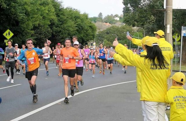 2018815sydneycitytosurf_04.jpg