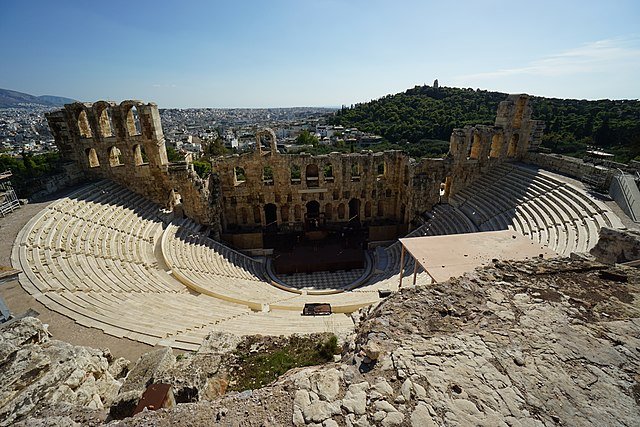 640pxThe_Odeon_of_Herodes_Atticus_in_Athens._In_the_distance_Philopappos_Hill.jpeg