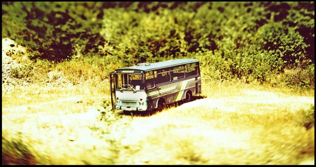 miniworld003sm.jpg