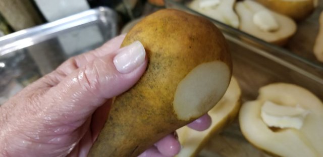 20191119_004057  Caramelized pears.jpg