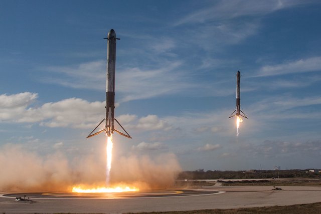 spacexrockets.jpg