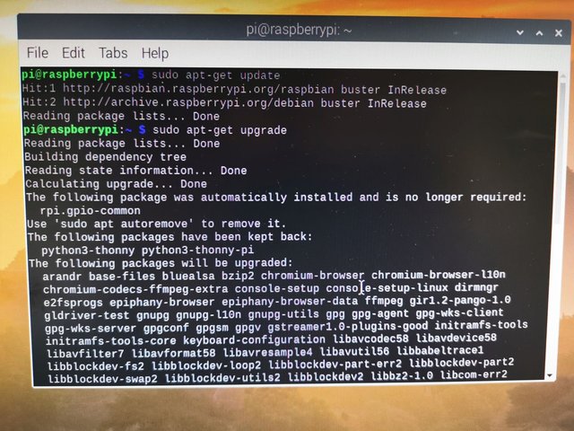 Raspbian_aptget_upgrade.jpg