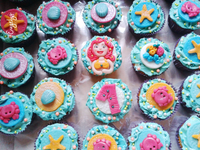 Cupcakes 6.png