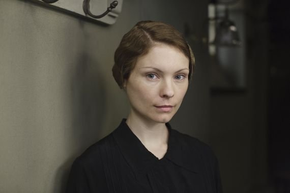 the w myanna buring as Tissaia de Vries.jpg