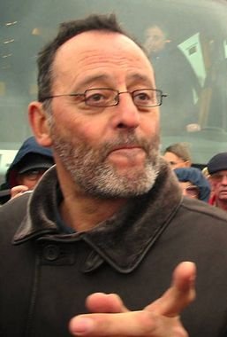 les visiteurs jean reno as Godefroy Amaury de Malfête, comte de Montmirail, d'Apremont et de Papincourt, dit « le Hardi ».jpg