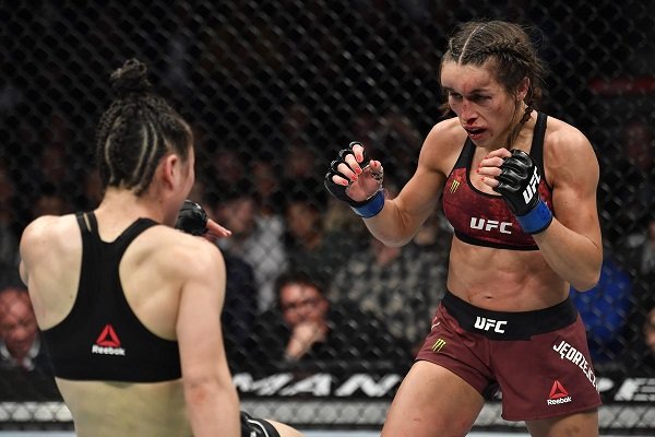 ZhangWeilifightingJoannaJedrzejczyk.jpg