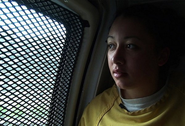 mefacinglifecyntoiasstorysig1000x679.jpg