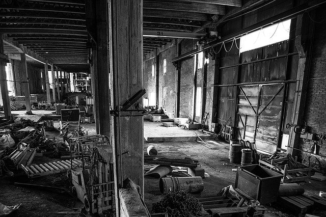 emptyabandonedfactory1531124_640.jpg