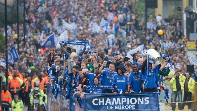 chelsea_parade_the_uefa_champions_league_trophy_in_west_london.jpeg