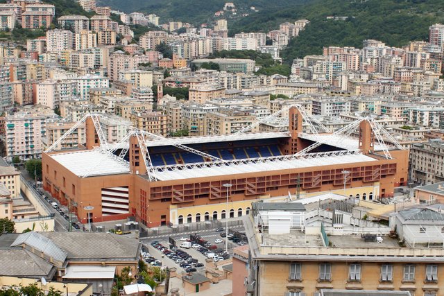 Stadio_Luigi_Ferraris_di_Genova.jpg