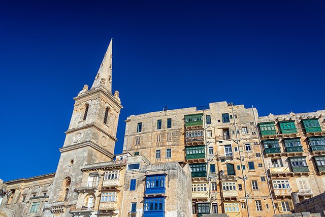 malta_valletta_windows_and_st_pauls_anglican_cathedral_reduced1.jpg