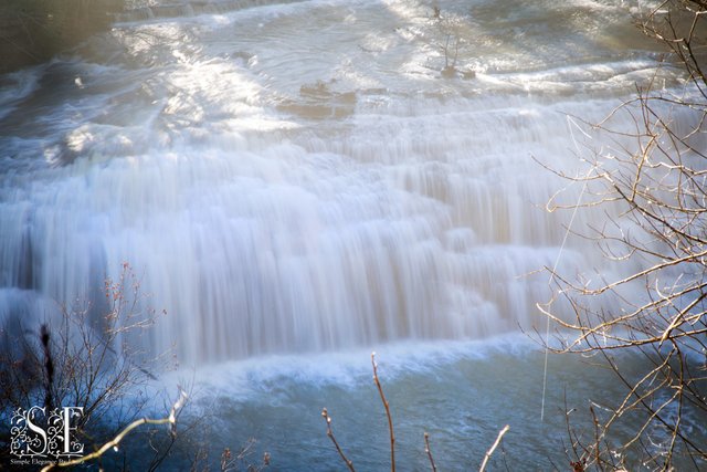 Burgess Falls Middle Falls.jpg