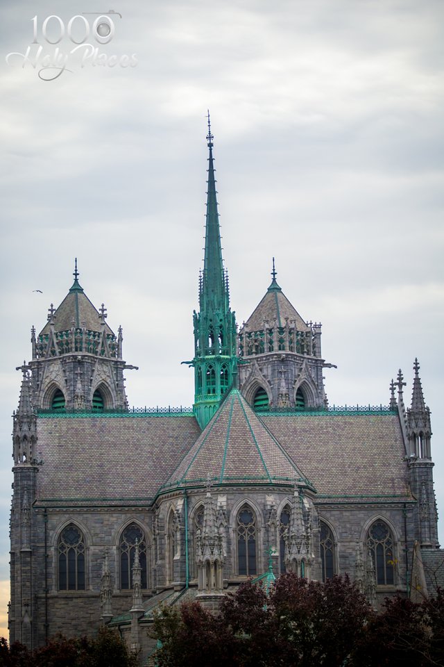 Basilica of the Sacred Heart 2.jpg