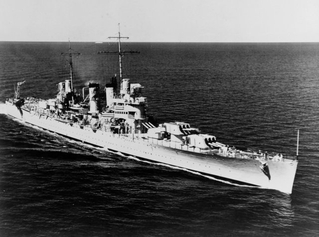 USS Honolulu CL48.jpg