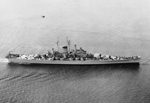 USS Salem CA139.jpg