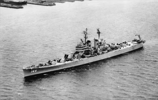 USS Worcester CL144.jpg