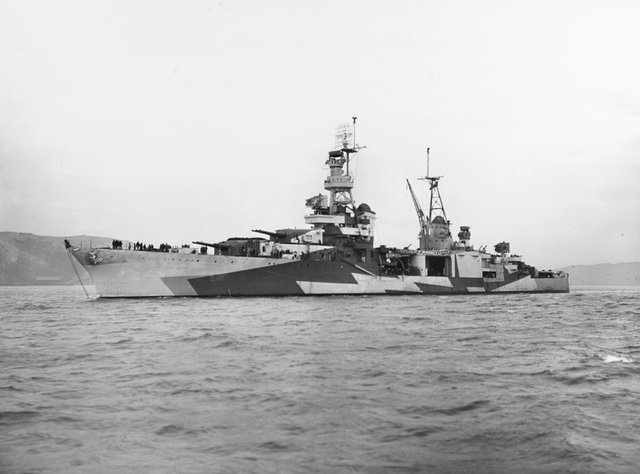 USS Louisville CA28.jpg