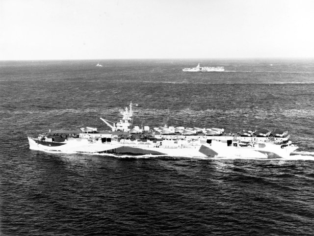 USS Cowpens CVL25.jpg