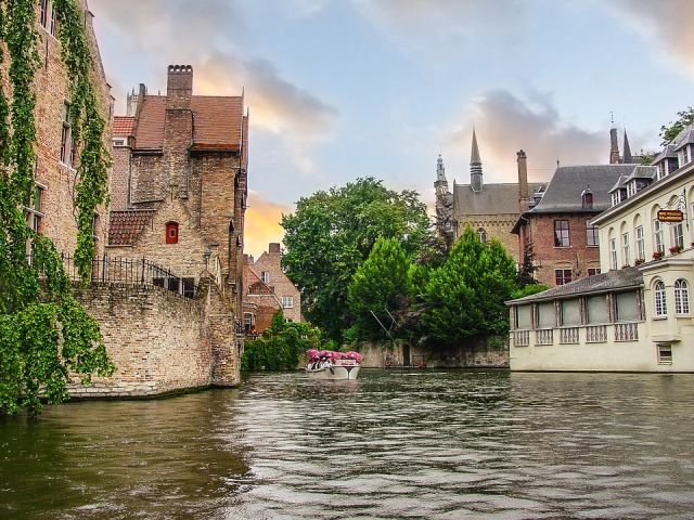 bruges2115481_960_720.jpg