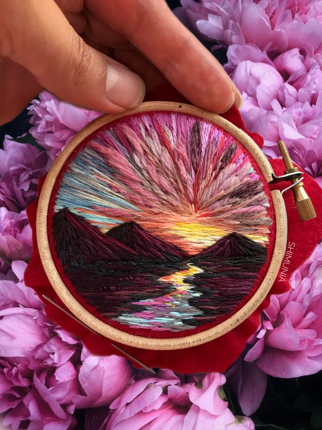 embroidery1960x12802x.jpg