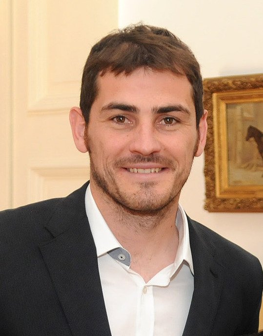 1462011 Visita Iker Casillas 5833110137 cropped.jpg