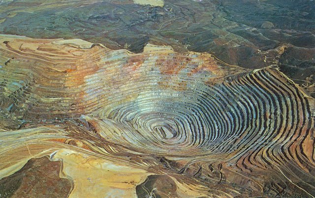 Bingham Copper Mine Postcard Hal Rumel No Date.jpg