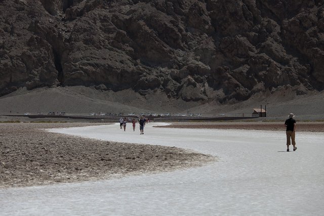 8232798600deathvalleybadwaterbassin FILEminimizer.jpg