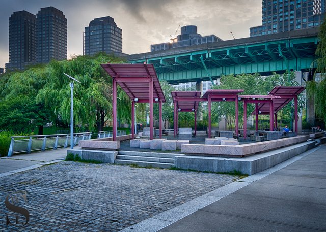 1 Riverside Park South3.jpg