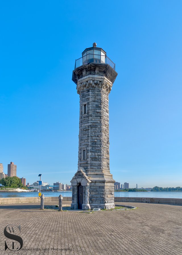 1 lighthouse  Roosevelt Island2.jpg