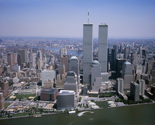 worldtradecenter2699805_1920.jpg