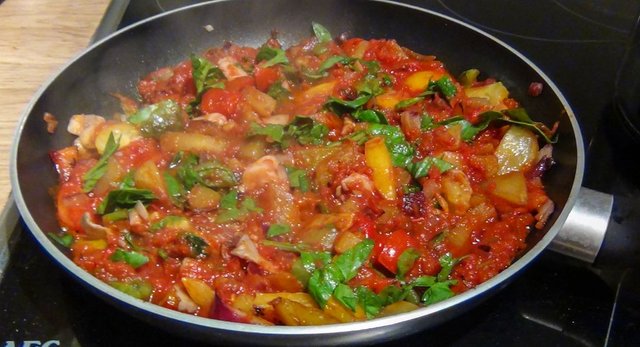 chickpea pasta on the hob