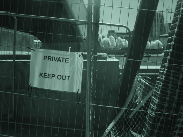 PRIVATE KEEP OUT
