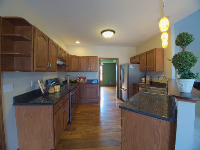 A shot of the kitchen. Real estate photography.
