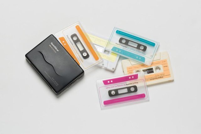 Play-Cassette_steemit_04.jpg