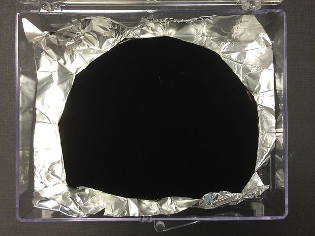 Vantablack_01.JPG