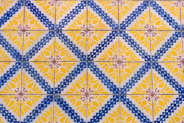 40 Collection Of Lisbon Tiles DSC07089.jpg