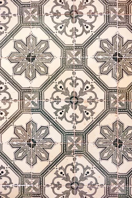 55 Collection Of Lisbon Tiles DSC01985.jpg