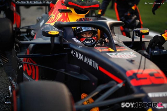 verstappen-parrilla-barein-soymotor.jpg