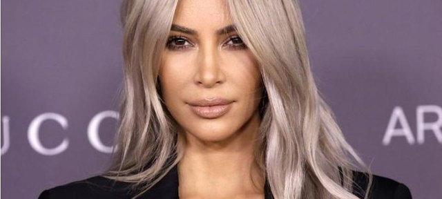 Kim-Kardashian-un-placement-de-produit-sur-Instagram-lui-fait-gagner-500-000-grande.jpg