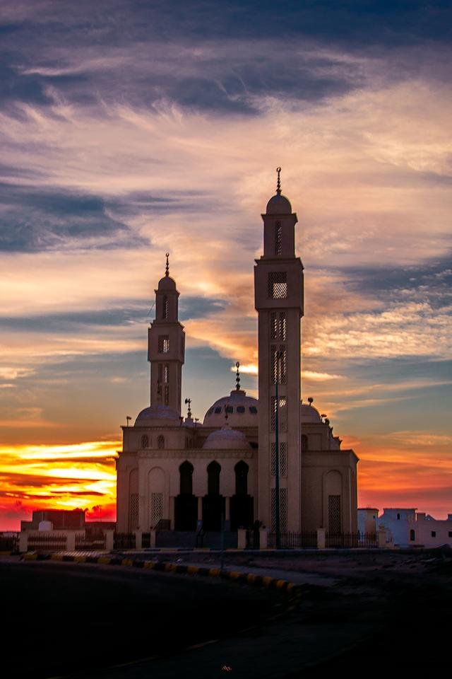 Minarets-of-Hurghada.jpg